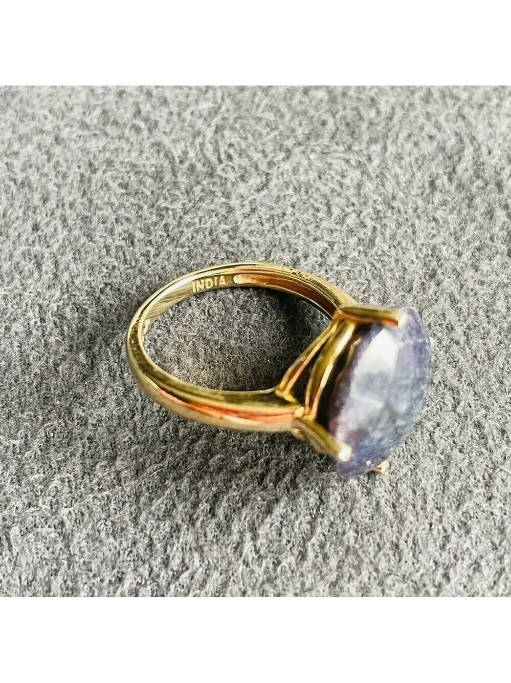 N/A faceted blue